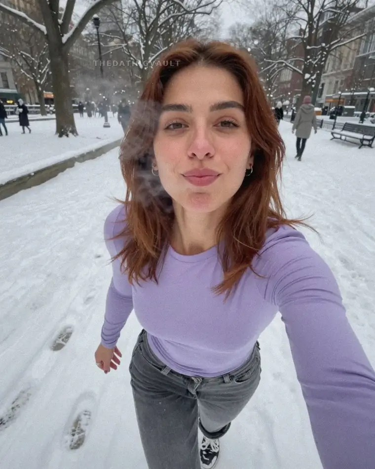 AriaFoxy (25) - Kettering