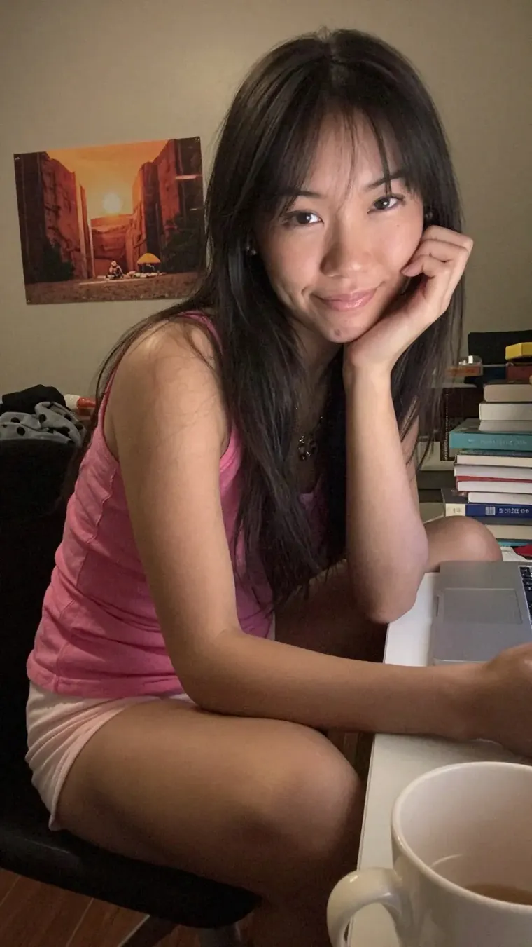 AriaPeachy (25) - West Covina