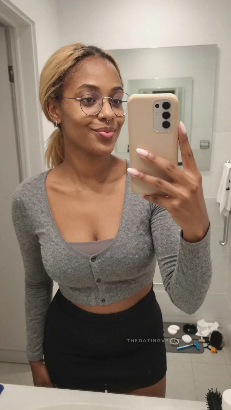 Beth94 (25) - Turlock