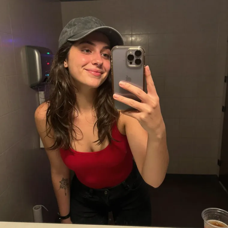 Dayna (22) - Unity Township