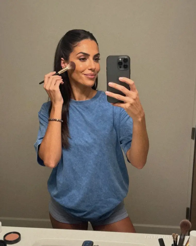 Elena (28) - Oakville
