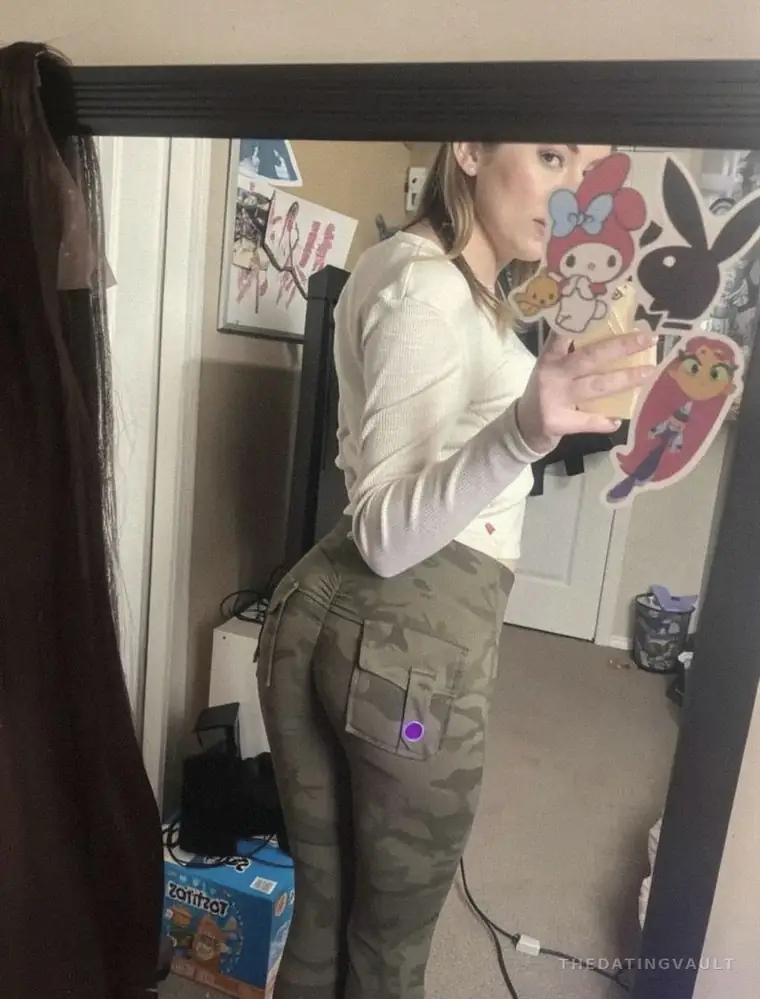 EmberLou (25) - West Des Moines