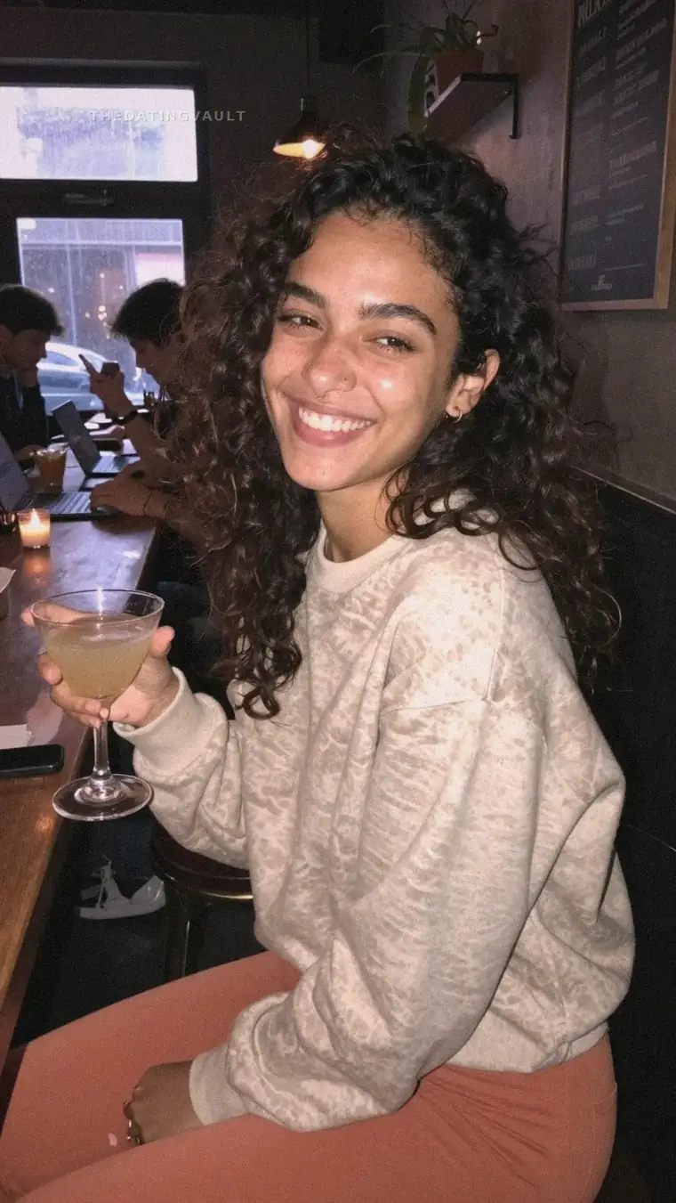 FoxyChelsea (25) - Martinsburg