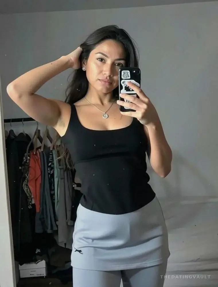 FoxyClaire (22) - Kailua (Hawaii County)