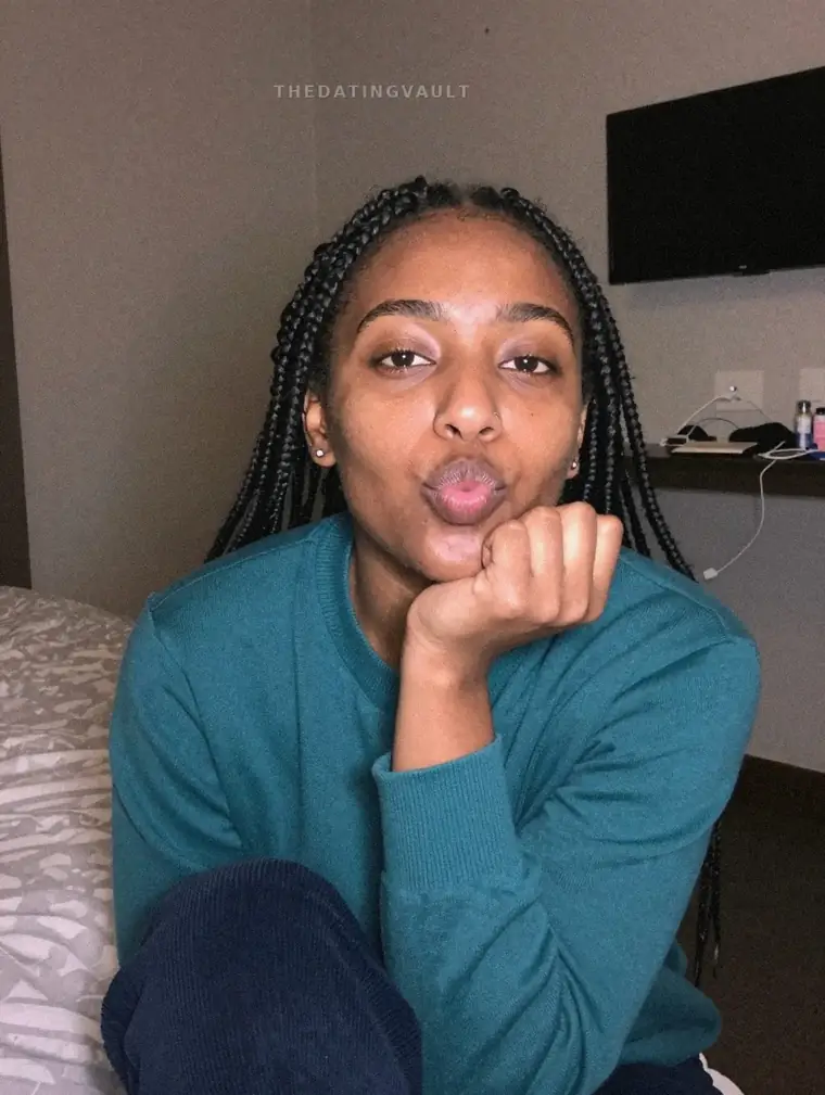 Gianna655 (25) - Omaha