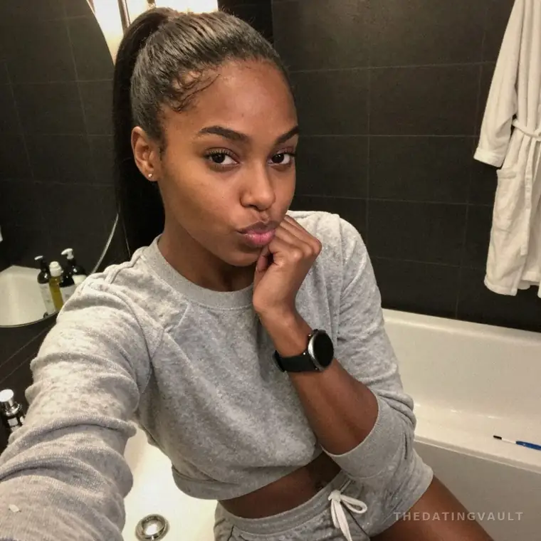 GoldenBrandi (21) - Detroit