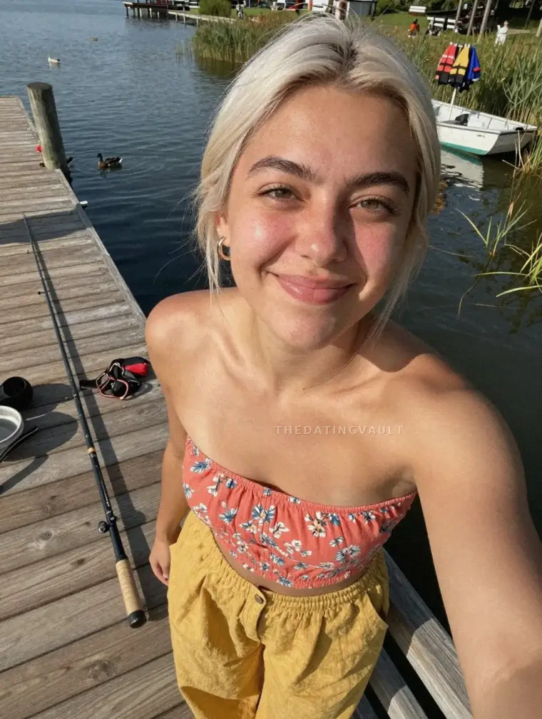 GoldenDarcy (22) - Canton