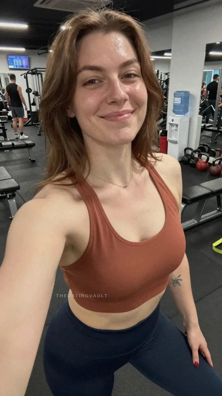IrisRowan (25) - Elizabethtown