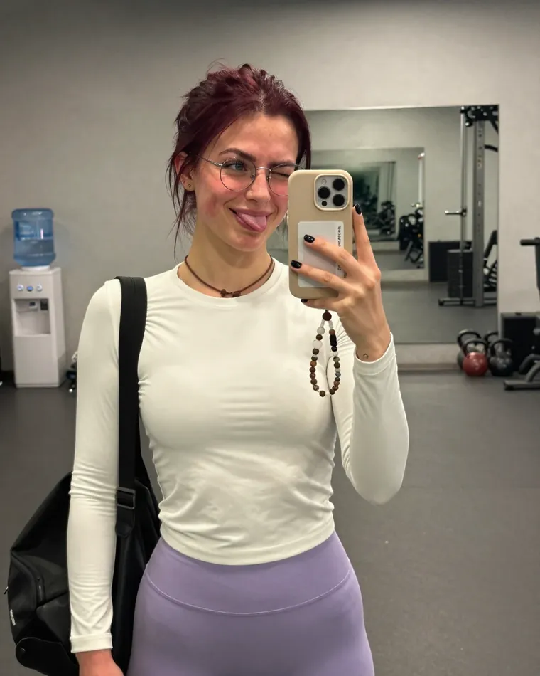 Isabel (28) - Fort Mohave