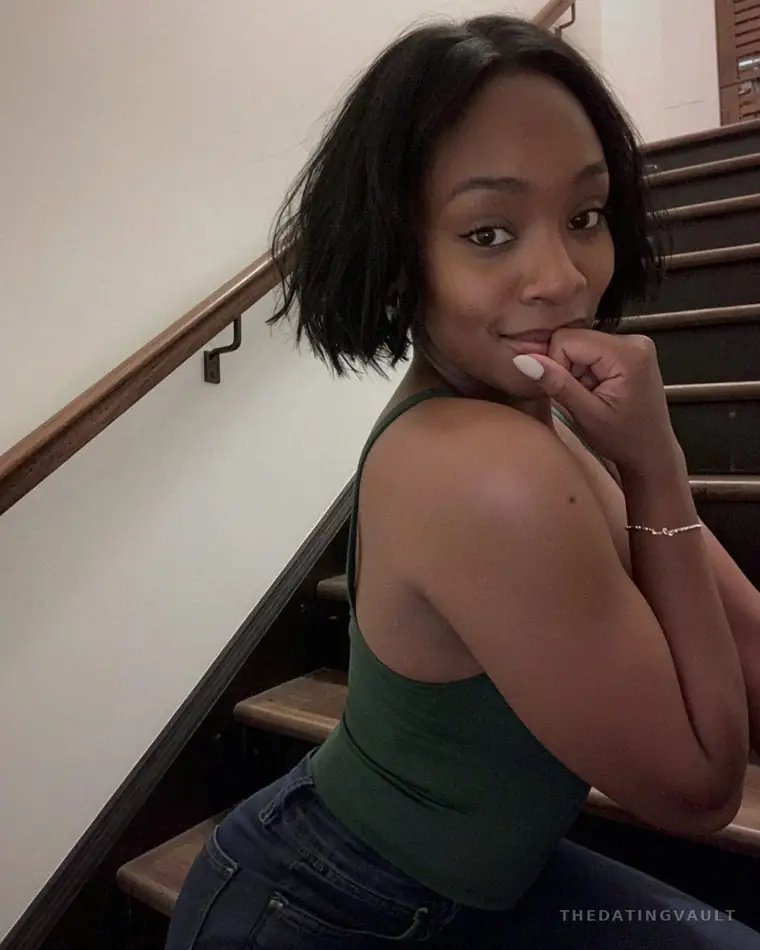 Janelle2 (25) - Syracuse