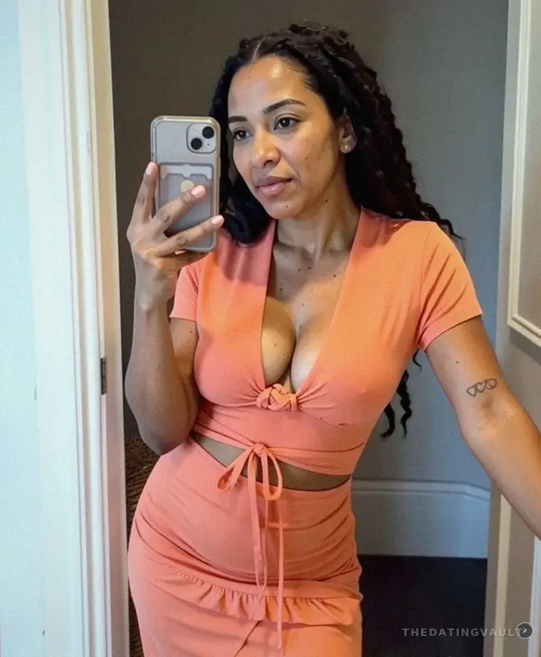 JanelleBold (30) - Beverly Hills