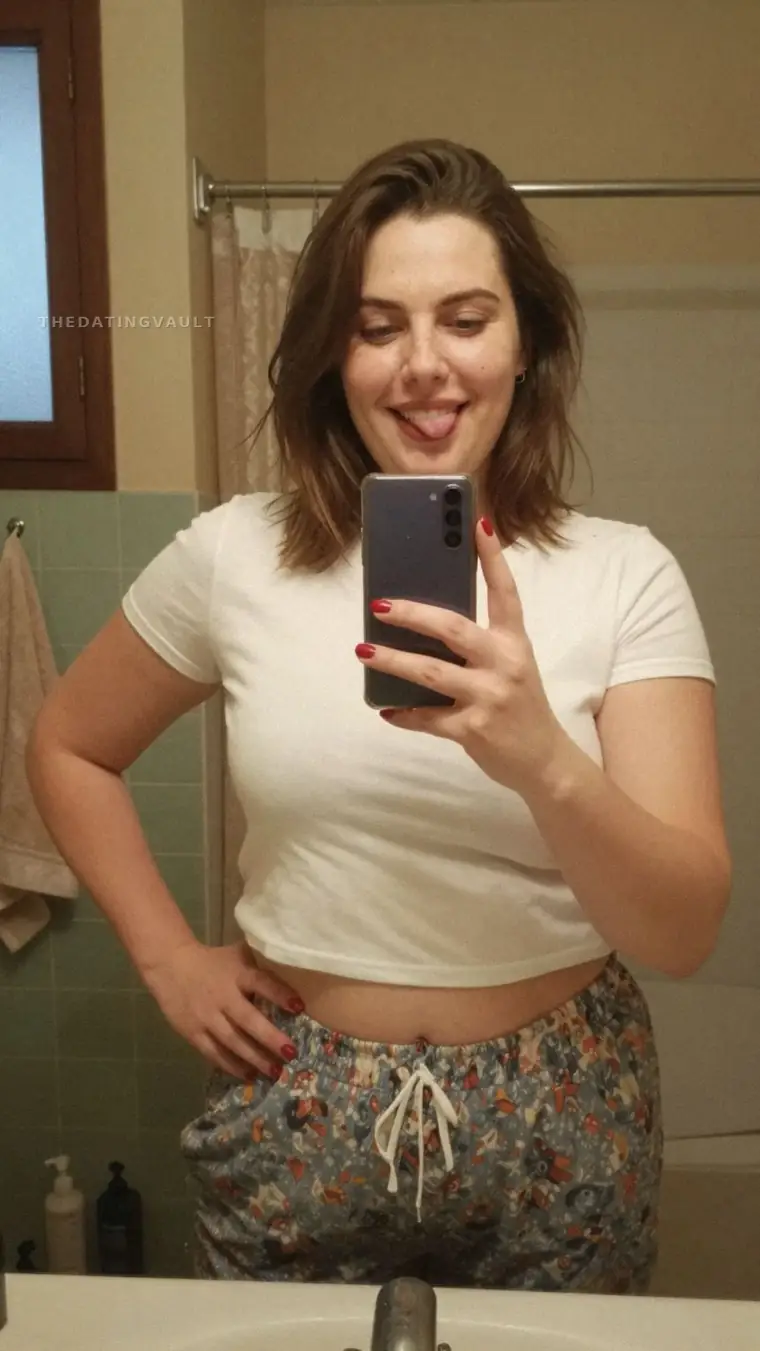 JoannaBee (25) - Martinez