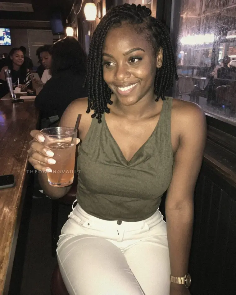 LuckyLea (25) - Lafayette