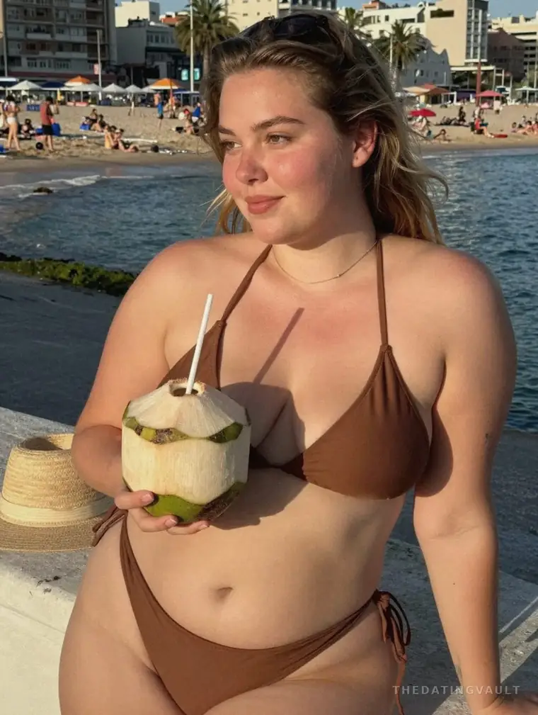 Madelyn42 (25) - Glendale