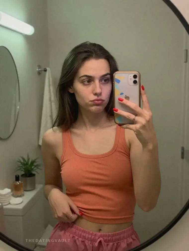 Maeve (22) - Allen