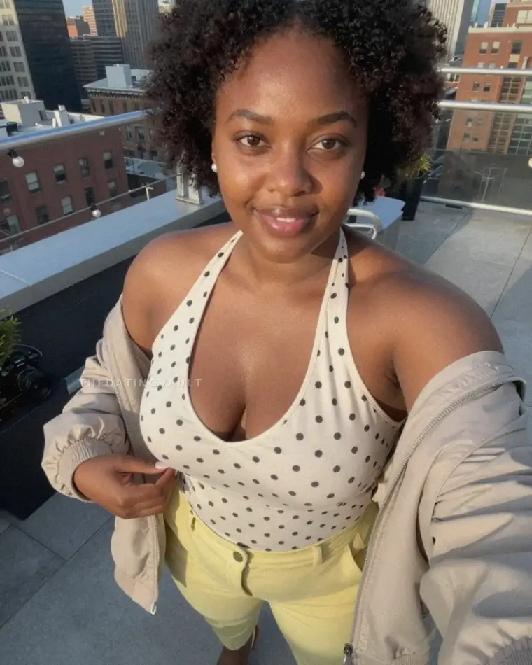 Mikayla9 (25) - Savannah
