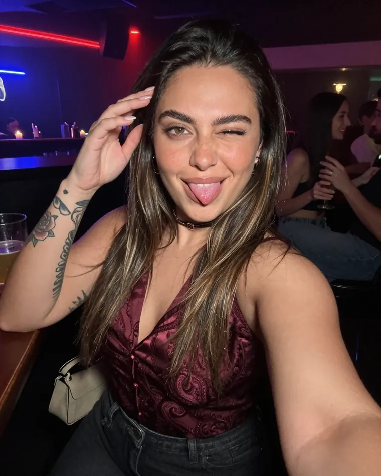 MistyLucy (25) - Vancouver