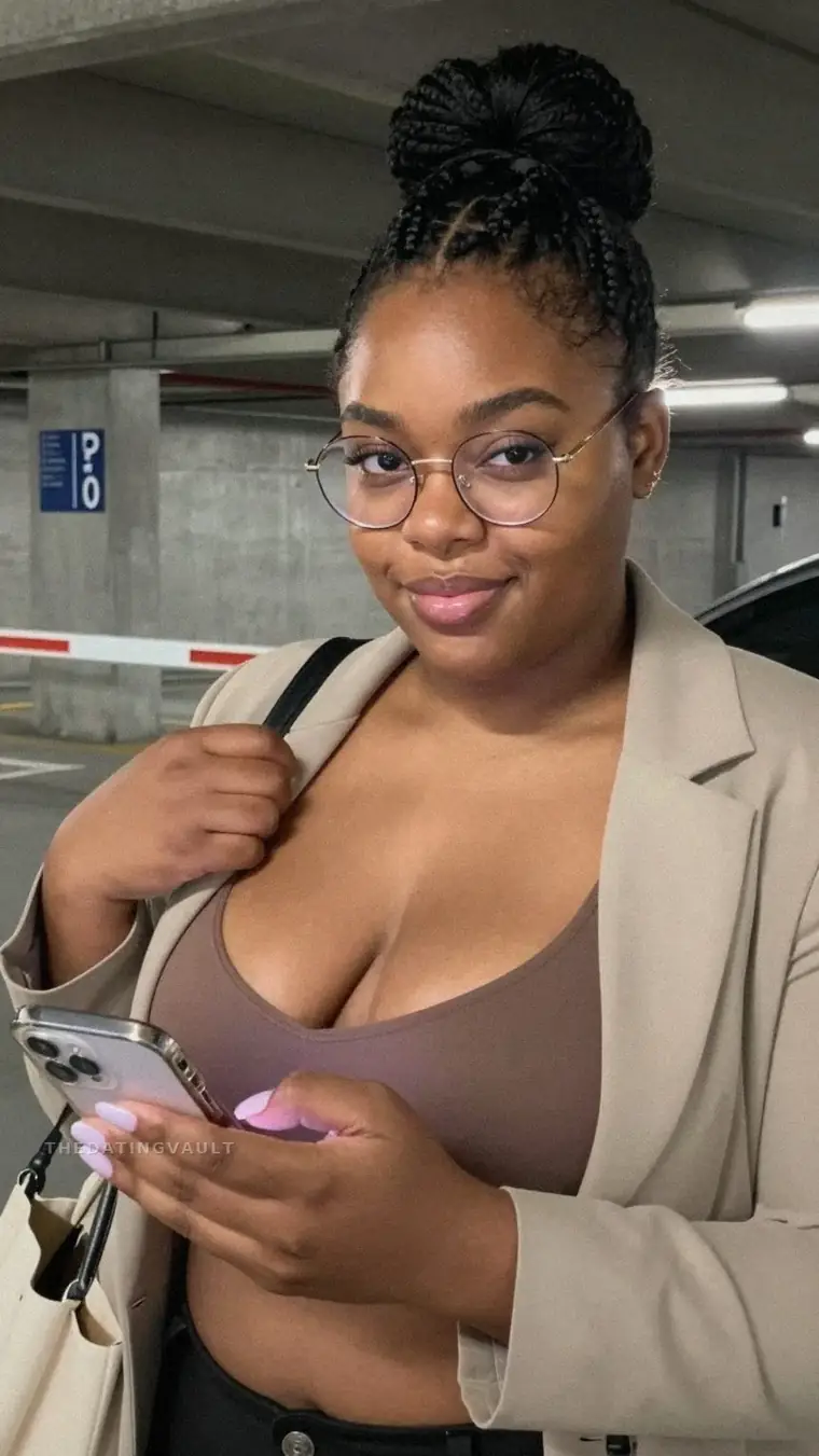 MistySimone (25) - Dover