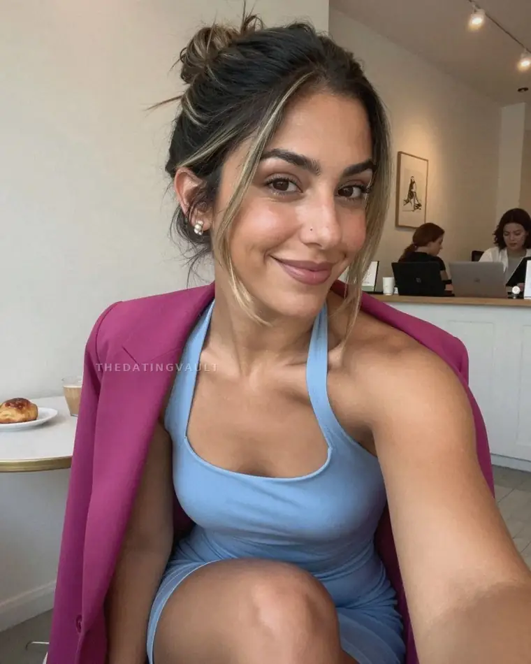 Monica93 (25) - Leander