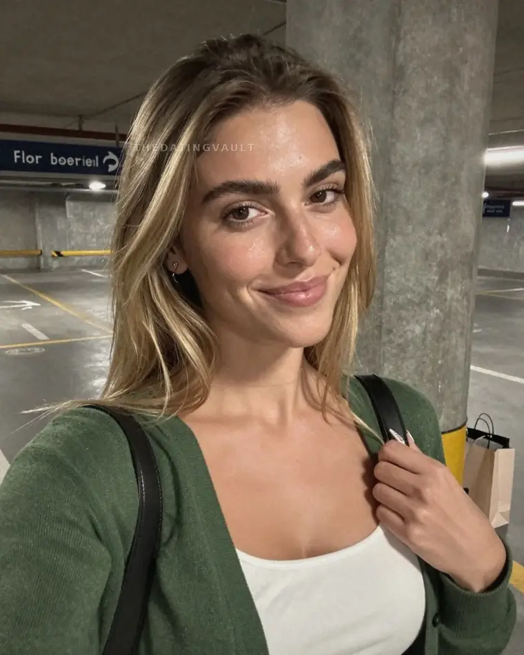 NightCamila (25) - Raytown