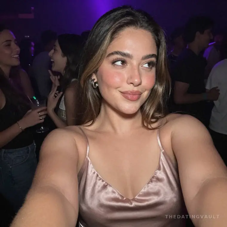 Rosie85 (22) - Bountiful