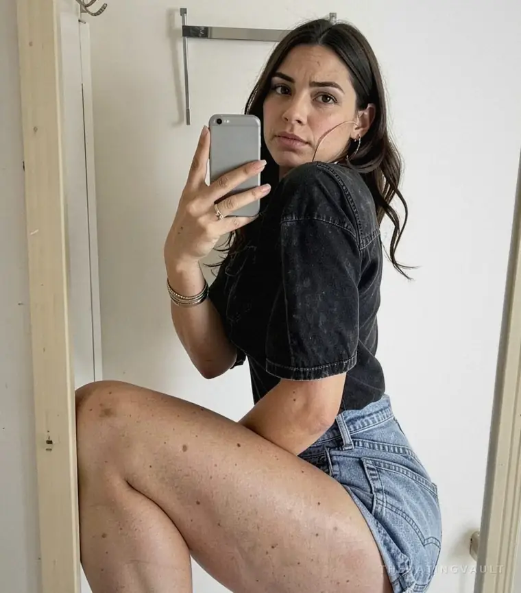 SamanthaShy (25) - Ave Maria