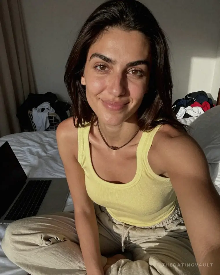 Sandra (25) - Cottage Grove