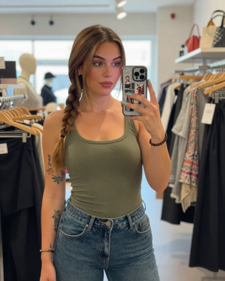 ShyMaren (25) - Whitehall