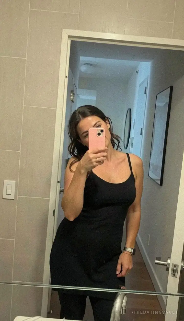 SimoneSassy (30) - Moline