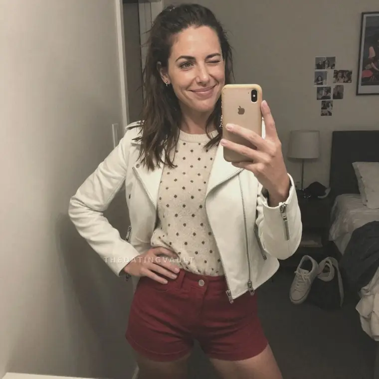 Valerie54 (25) - Bowling Green