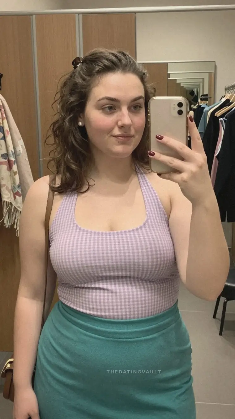 Yvette (25) - Louisville